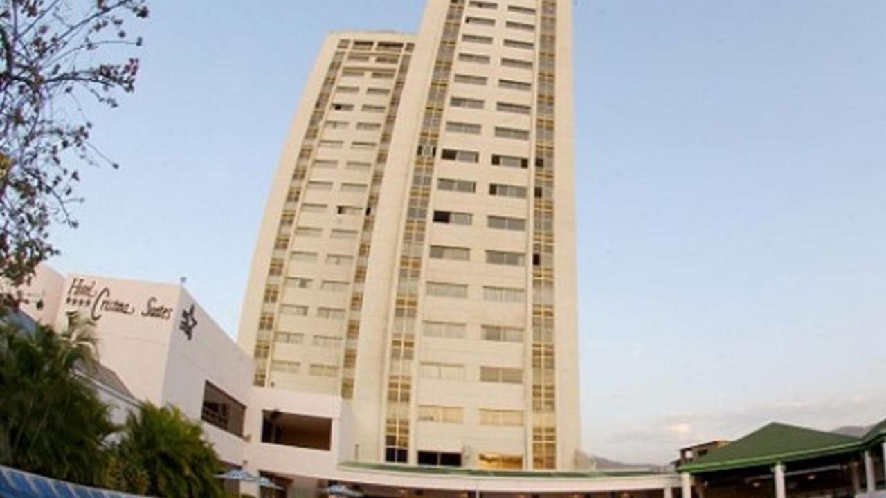 Hotel Cristina Suites Puerto La Cruz Exteriér fotografie